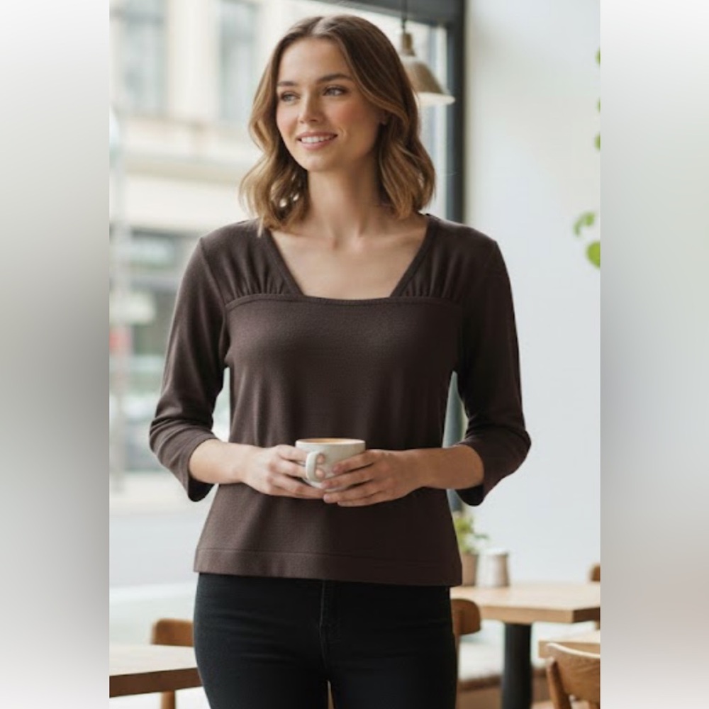 NWT East 5th Women’s Chocolate 3/4 Sleeve Blouse Size M